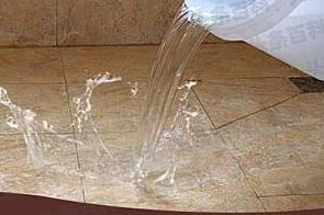 双滦漏水维修 免砸砖防水材料该如何施工